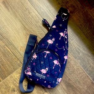 Vera Bradley Flirty Flamingos Compact Sling Navy NWOT